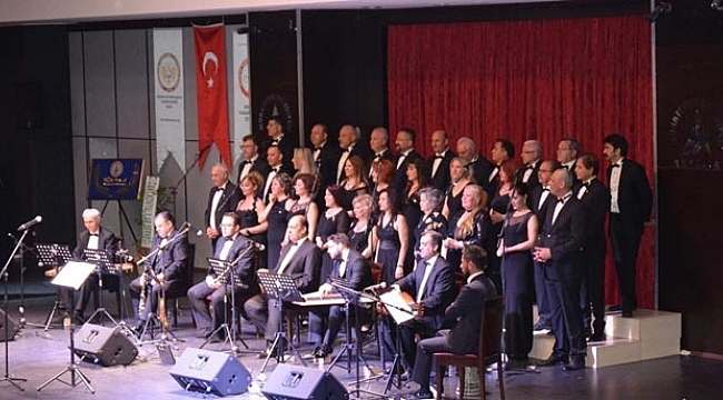 ANTALYA’DA MUTEŞEM KONSERE YOĞUN İLGİ