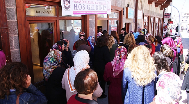 SAVAŞIN ÇOCUKLARI RESİM SERGİSİ TAŞ BİNA'DA AÇILDI