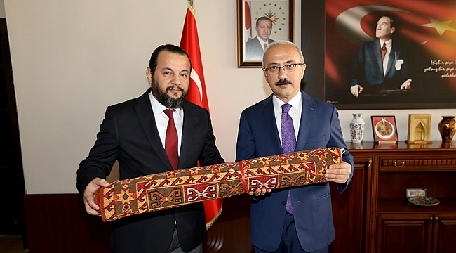 ELVAN’DAN REKTÖR AKGÜL’E ZİYARET