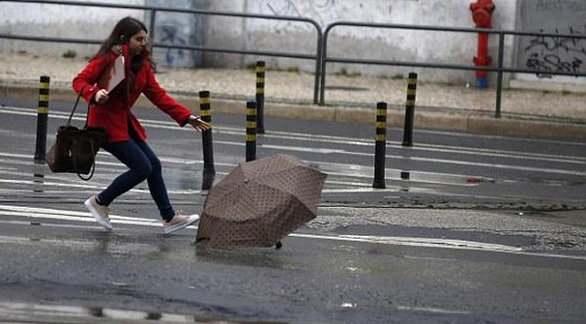 METEOROLOJİ’DEN “KUVVETLİ RÜZGAR VE YER YER KISA SÜRELİ FIRTINA” UYARISI