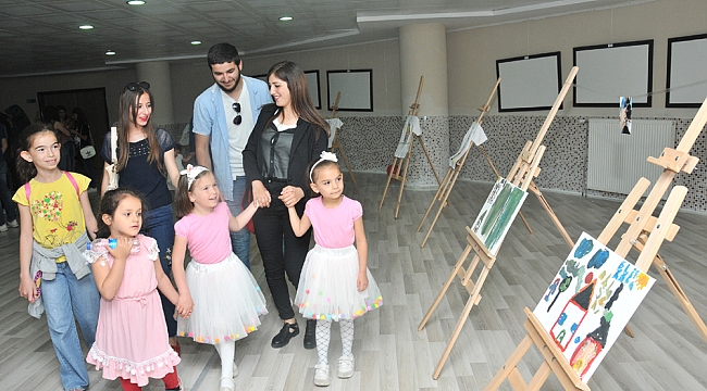 RESİM SERGİSİ DÜZENLENDİ