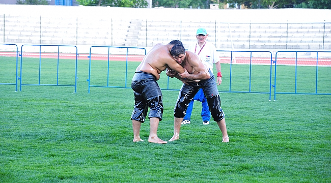 TÜRK DİL BAYRAMI 2. YAĞLI PEHLİVAN GÜREŞLERİ