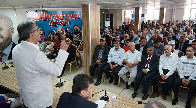 AK PARTİ’DEN COŞKULU BAYRAMLAŞMA