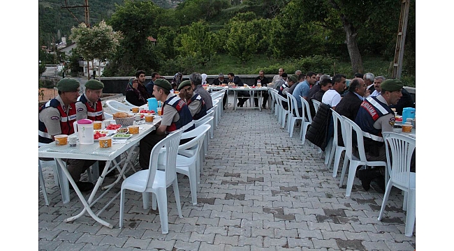 BAŞYAYLA KAYMAKAMLIĞI’NDAN ŞEHİT AİLELERİNE İFTAR