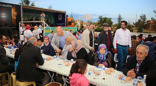 İFTAR SOFRASI BAHÇELİEVLER MAHALLESİ’NE KURULDU