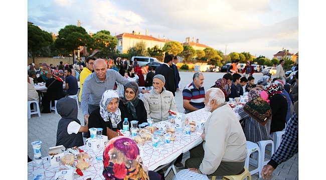 İFTAR SOFRASI BEYAZKENT MAHALLESİ’NE KURULDU