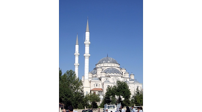 KARAMAN'DA İTİKAF İBADETİ YAPILABİLECEK CAMİLER BELLİ OLDU