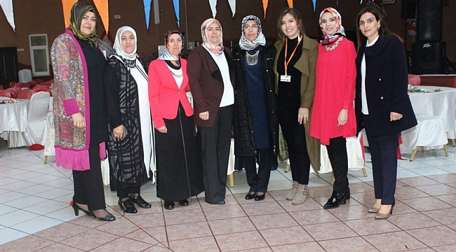 AK PARTİ KADIN KOLLARI; “BU MİLLET BİR DESTAN YAZMIŞ VE VATAN İÇİN ŞEHİTLER VERMİŞTİR”