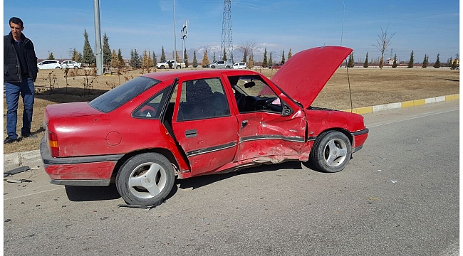 KARAMAN’DA TRAFİK KAZALARI: 4 YARALI