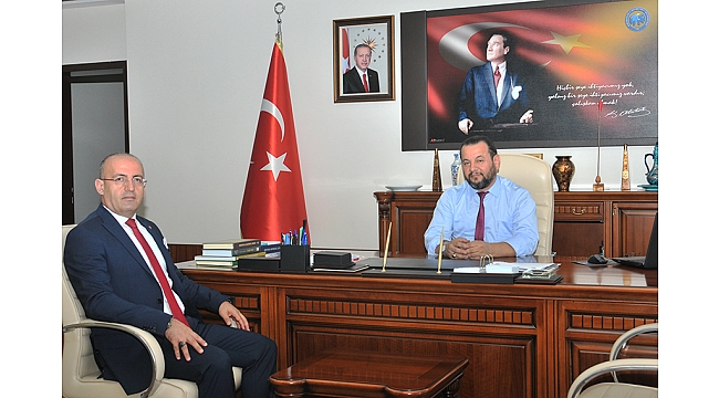 DİVAPAN GENEL MÜDÜRÜNDEN REKTÖR AKGÜL'E ZİYARET