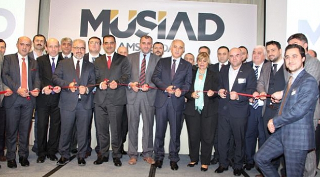 HOLLANDA'DA TÜRK İŞ ADAMLARI BİR ARAYA GELDİ