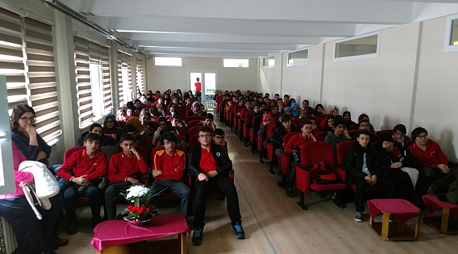 ANADOLU LİSESİNDE ORYANTİRİNG TANITIMI YAPILDI