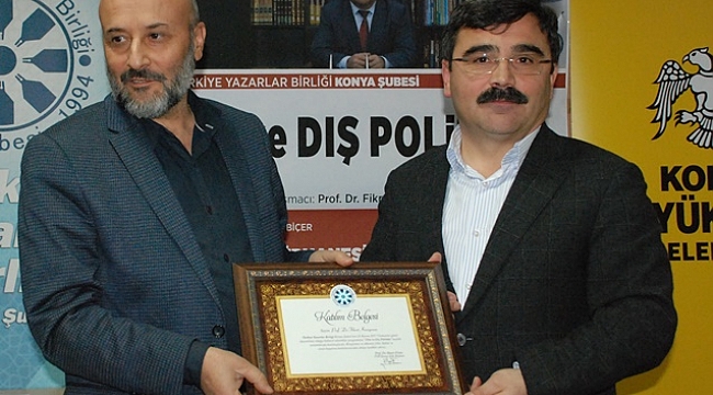“DİNİN KUŞATICI BİR YAPISI VARDIR”
