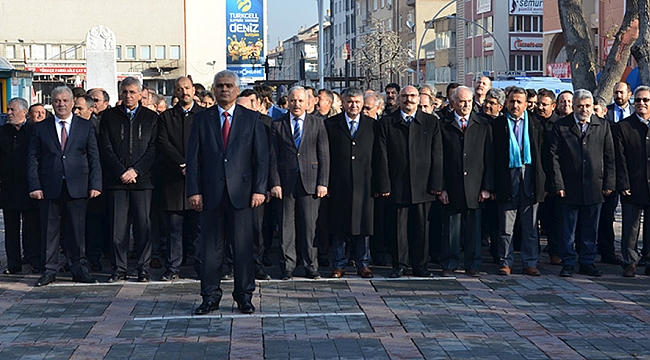 ÖĞRETMENLER GÜNÜ TÖRENLE KUTLANDI