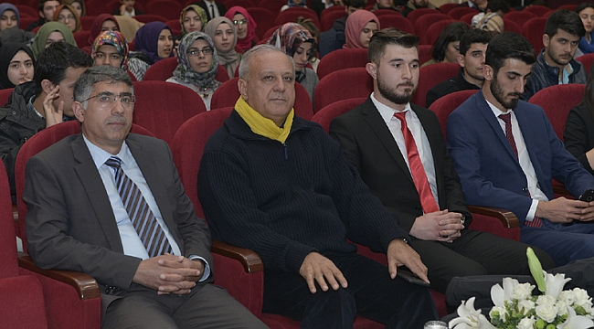 DR. RAMAZAN KURTOĞLU KMÜ’DE ÖĞRENCİLERLE BULUŞTU