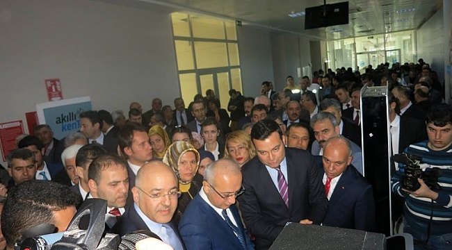 “KARAMAN, AKILLI KENTTE DİĞER İLLERE MODEL OLACAK”