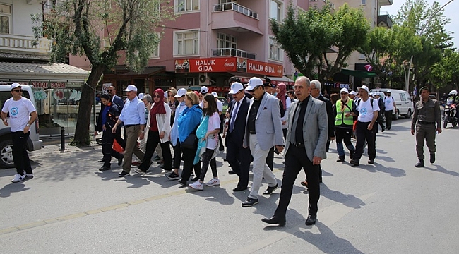 3. ULUSLARARASI SEVGİ VE BARIŞ YÜRÜYÜŞÜ YAPILDI