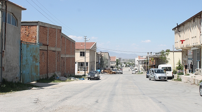 GİM TOPTANCILAR SİTESİ KARAMAN'A YAKIŞMIYOR