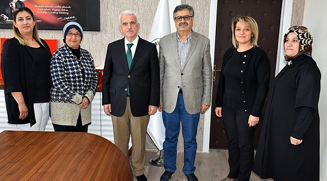 KARAMAN’DA “ÇOCUK MASASI” KURULUYOR