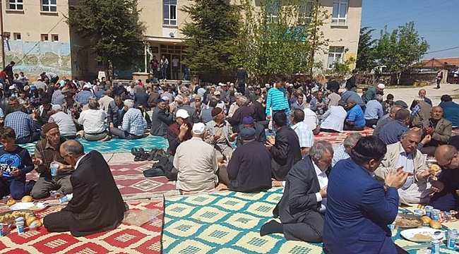 KURAK HAVALAR NEDENİ İLE KÖYLERDE YAĞMUR DUALARINA YAPILIYOR