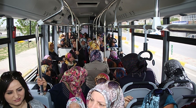 MAHALLE GEZİLERİNE YEŞİLADA MAHALLESİ HANIMLARI KATILDI