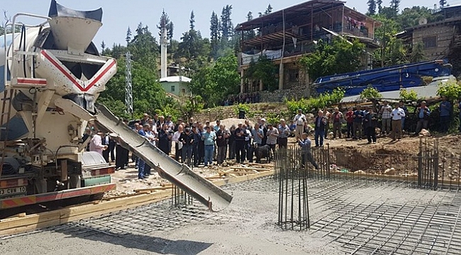 500 KİŞİNİN İBADET EDEBİLECEĞİ CAMİNİN TEMELİ ATILDI