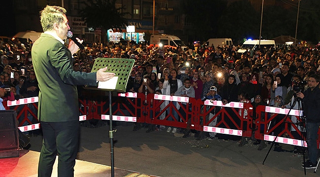 ABDURRAHMAN ÖNÜL’DEN KARAMAN'DA MUHTEŞEM KONSER