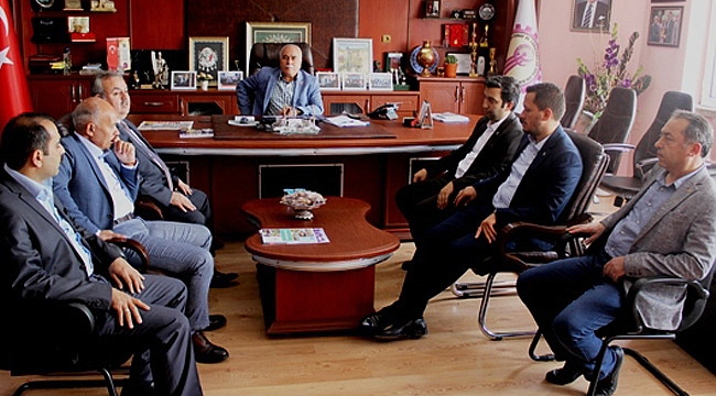 AK PARTİ’DEN ODALARA ZİYARET TRAFİĞİ