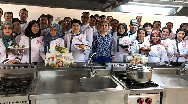 DURU BULGUR ISPARTA ŞARKİKARAAĞAÇ TURİZM MYO AŞÇILIK ÖĞRENCİLERİYLE BULUŞTU!
