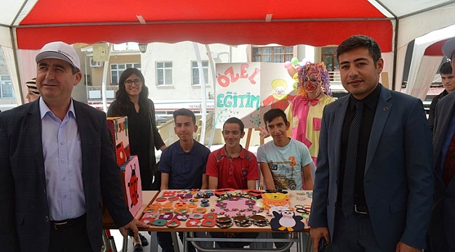 ERMENEK’TE “MTAL GÜNÜ”NDE ÖĞRENCİLER ÇALIŞMALARINI SERGİLEDİ