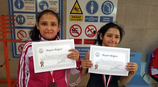 KARAMANLI ÖZEL SPORCULARDAN YÜZME'DE TÜRKİYE DERECESİ
