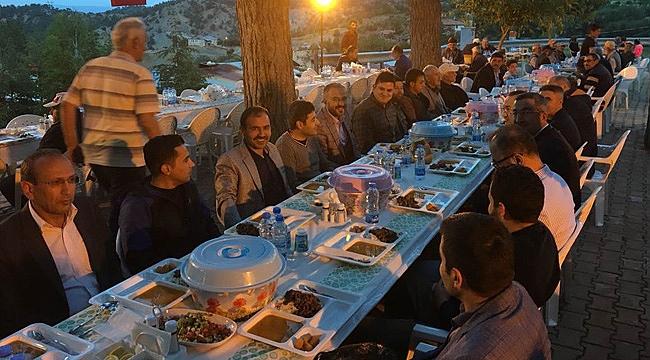 KAYMAKAM ÖZÇELİK TEPEBAŞI KÖYÜ SAKİNLERİYLE İFTAR YAPTI