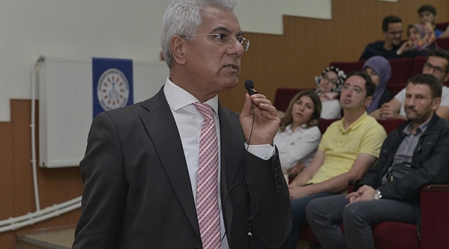 PROF. DR. DOĞAN: “İNTERNETİN KÖLESİ DEĞİL EFENDİSİ OLUN”