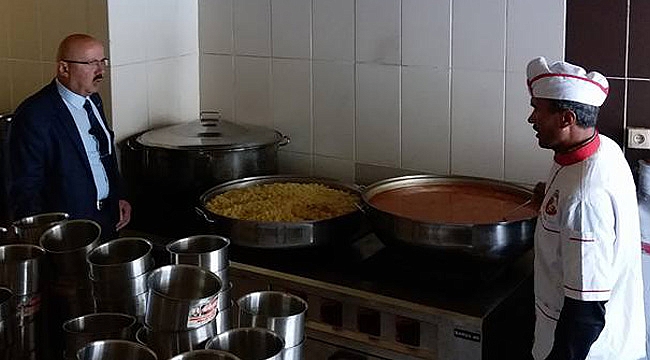 SARIVELİLER BELEDİYESİ’NDEN YAŞLI VE YALNIZ AİLELERE İFTAR VE SAHUR YEMEĞİ