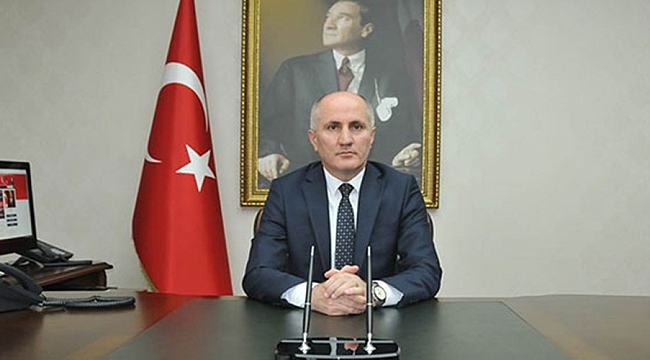 VALİ MERAL; “1 MAYIS; EMEĞİN, ALIN TERİNİN, HELAL KAZANCIN, DOSTLUĞUN, KARDEŞLİĞİN, YARDIMLAŞMANIN, BİRLİK VE BERABERLİĞİN SEMBOLÜ”