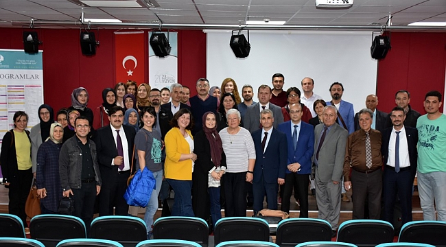 Prof. Dr. Ayşegül Ataman’dan Öğretmenlere Seminer