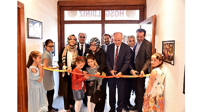 “Türkiye’de Çocuk Olmak” Konulu Fotoğraf Sergisi Açıldı