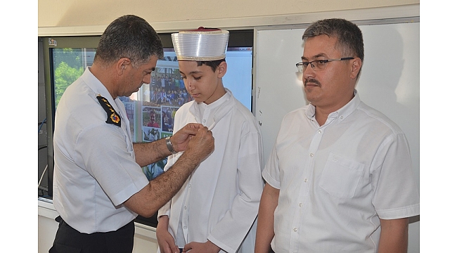 Karaman'da Genç Hafız Cübbe Giydi
