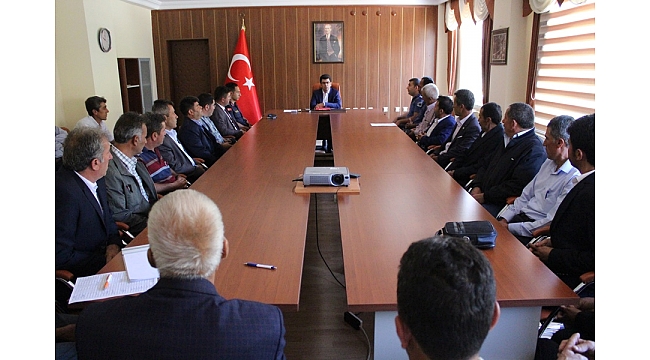 Sarıveliler İlçesi’nde Temmuz Ayı Muhtarlar Toplantısı Yapıldı
