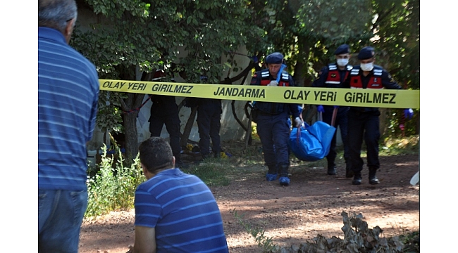 Emekli Öğretmen Ölü Bulundu