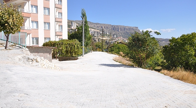Ermenek'te Cadde Ve Sokaklarda Parke Çalışmaları Sürüyor