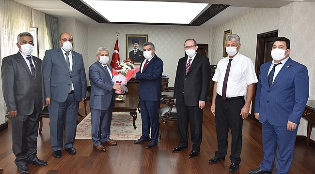 Muhtarlardan Vali Mehmet Alpaslan Işık'a Ziyaret