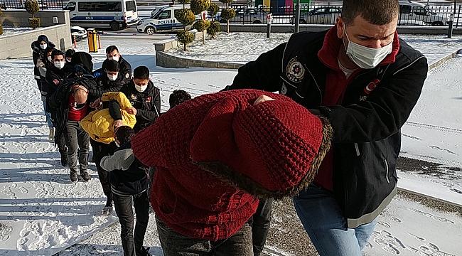 Karaman'da Adliyeye Sevk Edilen 9 Şüpheliden 8'i Tutuklandı