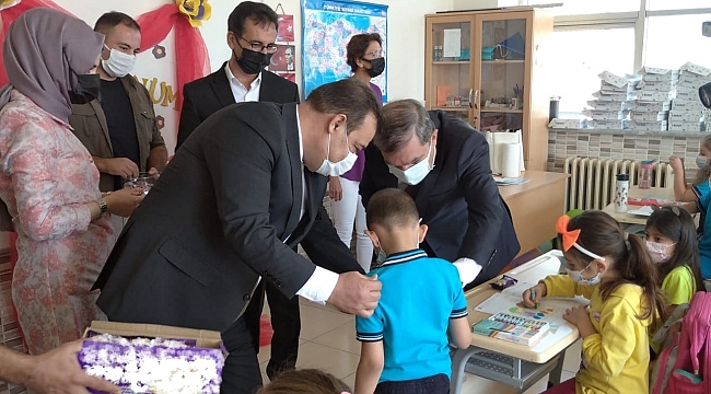 Karaman'da 52 Bin 596 Öğrenci Ders Başı Yaptı