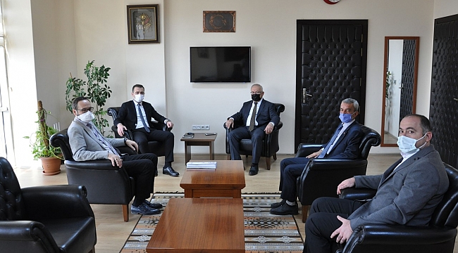 Rektör Namık Ak, KMÜ'nün Yeni Projeleri İçin Ermenek'i Ziyaret Etti