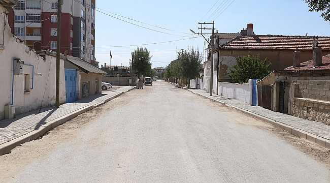 Kaldırım Çalışmaları Larende Mahallesi'nde
