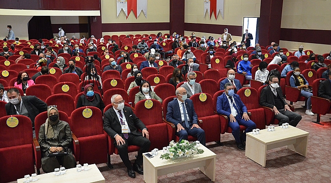 KMÜ'de Karaman Uluslararası Yunus Emre Ve Türkçe Bilgi Şöleni Düzenlendi