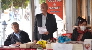 Gazeteci-Şair-Yazar Hasan Özünal İmza Günü Düzenledi