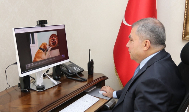 Vali Işık AA'nın 'Yılın Fotoğrafları' Oylamasına Katıldı
