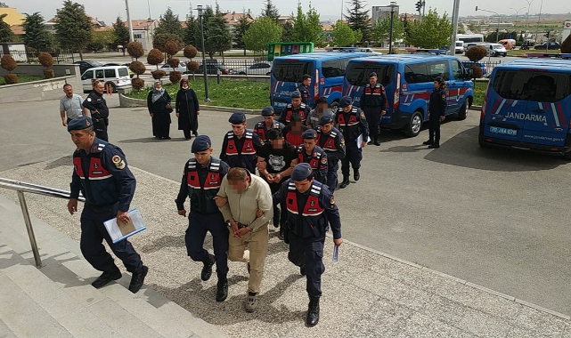 Karaman-Ulukışla Hızlı Tren Demiryolu Hattındaki Rayları Çaldılar
